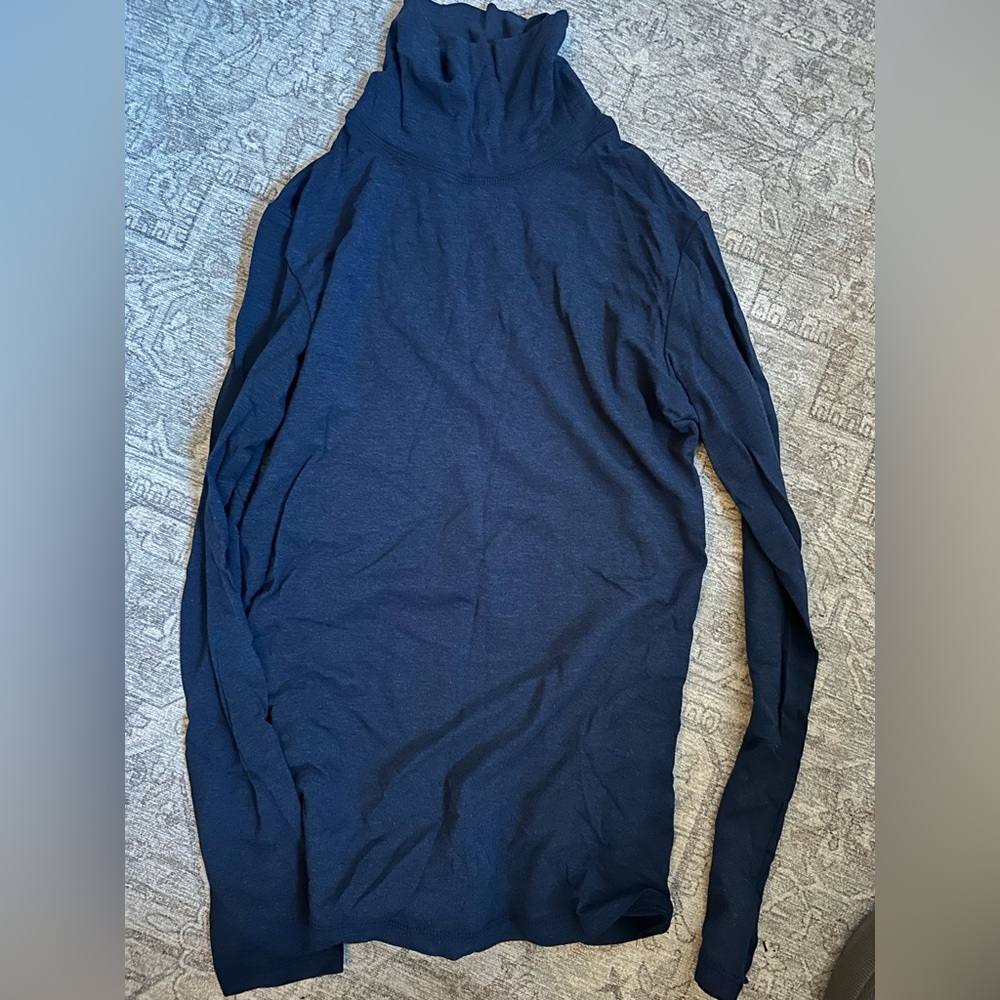 Free Label turtleneck